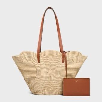 ISLA Shoulder Bag
